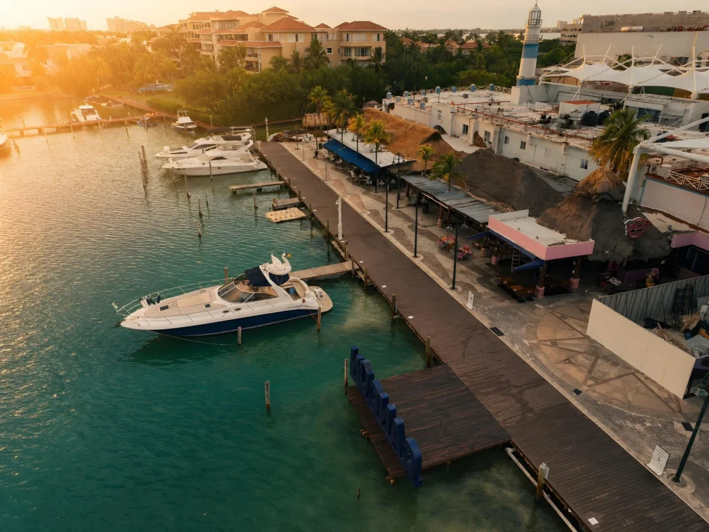 Cancun Lighthouse Marina photos